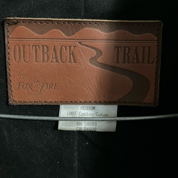 Black Water-Resistant Raincoat with Prominent Collar - Picture 2 of 5